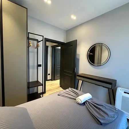 Theemeraldsuiteapartament Daire