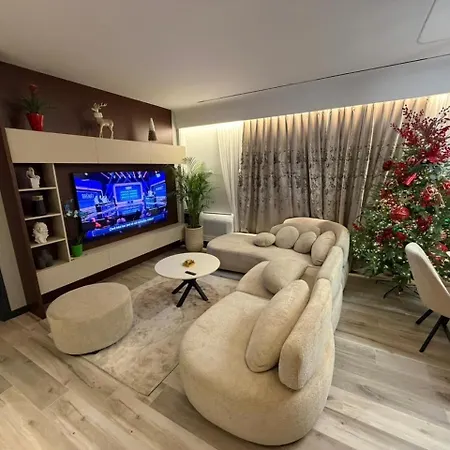 Theemeraldsuiteapartament Apartment